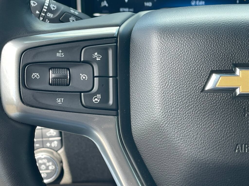 Used 2024 Chevrolet Silverado 3500 LTZ w/ LTZ Convenience Package AWD/4WD image 16