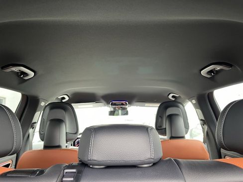 Certified 2025 Mercedes-Benz GLC 300 4MATIC image 57