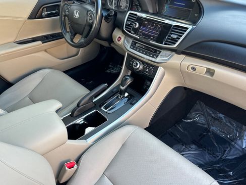 Used 2015 Honda Accord EX-L image 18
