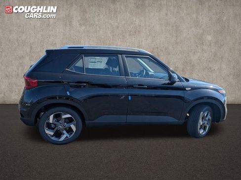 New 2026 Hyundai Venue SEL FWD image 9