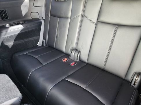 Used 2019 Nissan Pathfinder SL FWD image 29