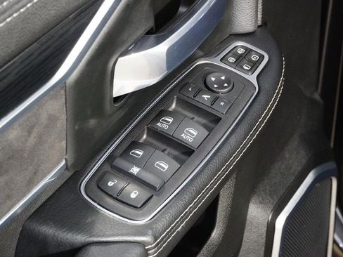 Used 2024 RAM 2500 Laramie w/ Night Edition image 24