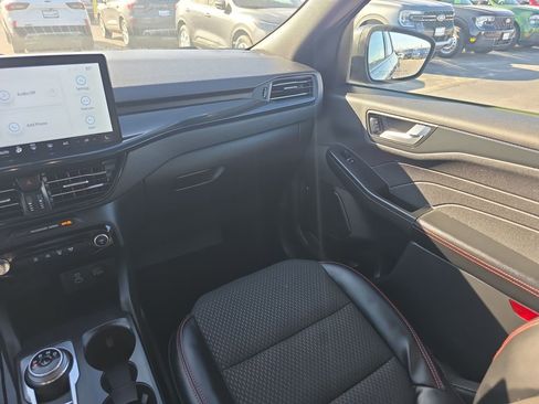 Certified 2023 Ford Escape ST-Line w/ Tech Pack #1 image 25
