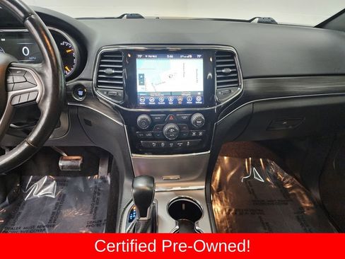 Certified 2022 Jeep Grand Cherokee Limited image 16
