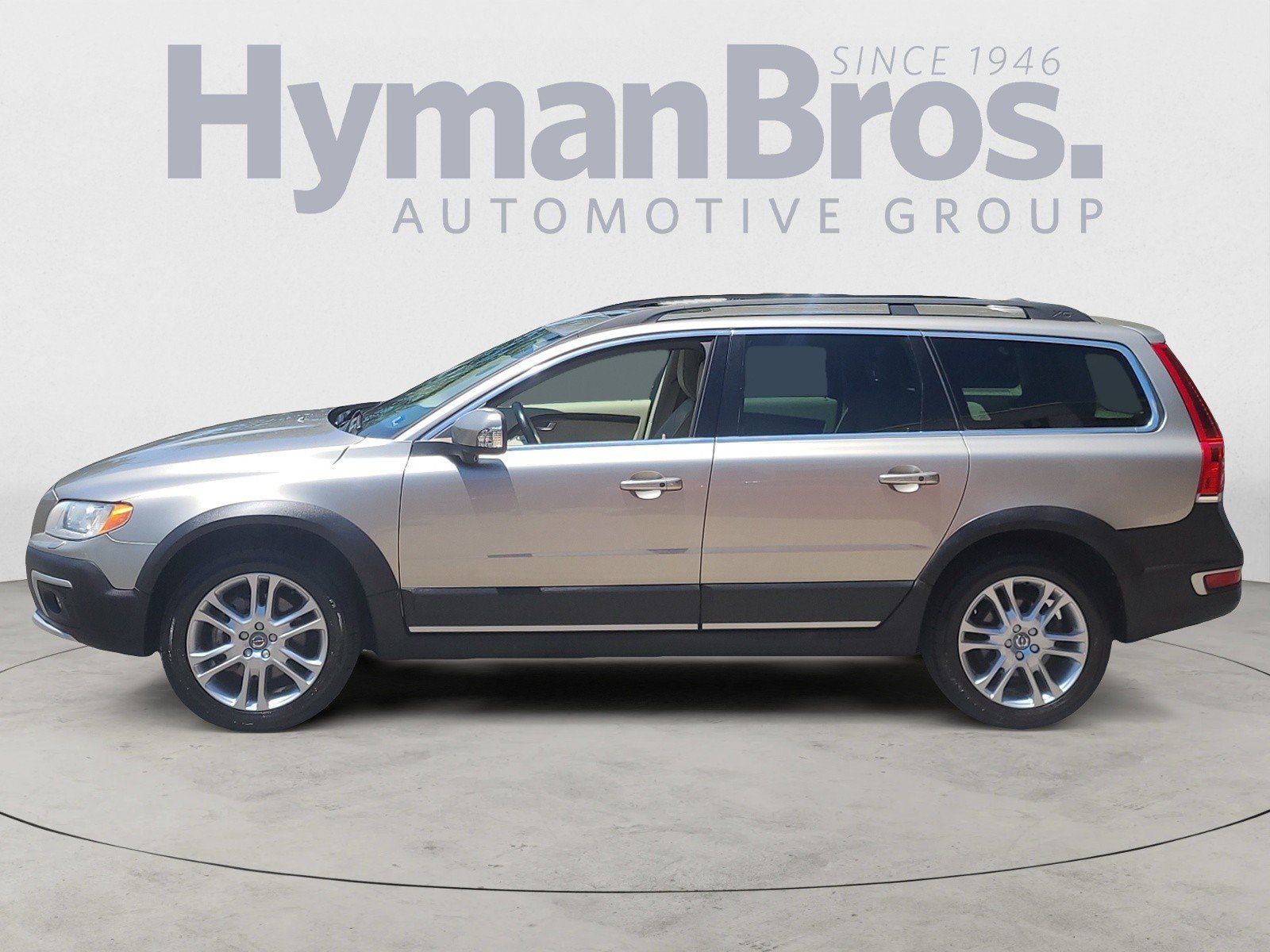 Used 2016 Volvo XC70 T5 Platinum w/ Protection Package AWD/4WD image 6