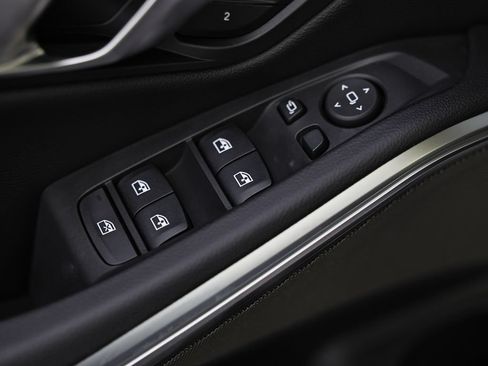 New 2026 BMW 330i Sedan w/ Premium Package RWD image 18