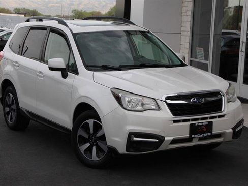 Used 2018 Subaru Forester 2.5i Premium image 2