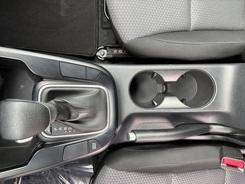 Used 2025 Kia Soul LX w/ LX Technology Package FWD image 39