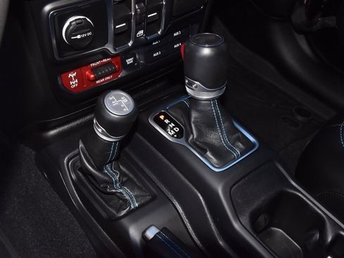 Used 2023 Jeep Wrangler Unlimited Rubicon 4xe w/ Steel Bumper Group image 31