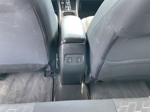 Used 2024 Nissan Kicks SV image 17