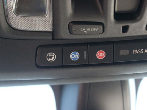 Used 2019 GMC Sierra 1500 AT4 w/ AT4 Premium Package AWD/4WD image 34