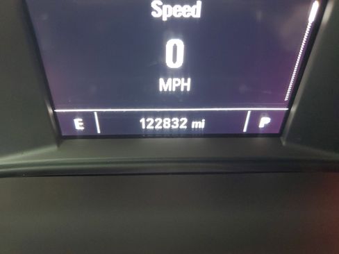 Used 2020 Chevrolet Traverse LS image 25