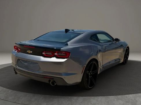 Used 2022 Chevrolet Camaro LT RWD image 27