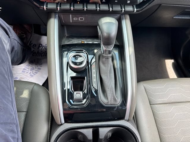 Used 2024 Chevrolet Colorado ZR2 w/ ZR2 Convenience Package III AWD/4WD image 22