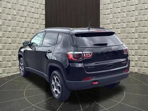Certified 2022 Jeep Compass Trailhawk w/ Sun and Sound Group AWD/4WD image 6