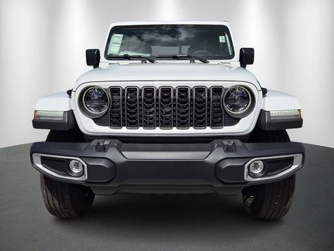 New 2026 Jeep Gladiator Sahara image 2