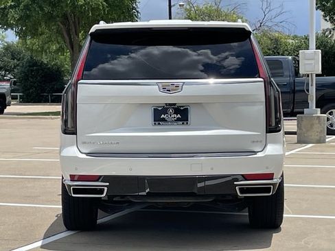 Used 2022 Cadillac Escalade ESV Premium Luxury AWD/4WD image 5