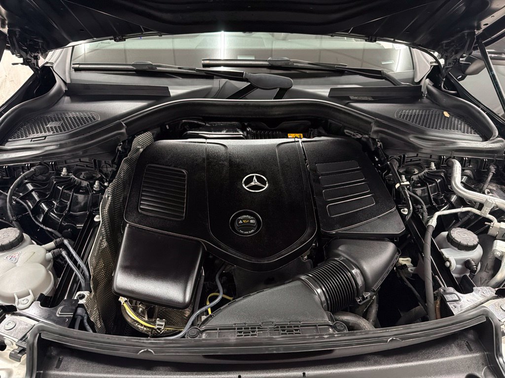 Certified 2024 Mercedes-Benz GLC 300 image 33