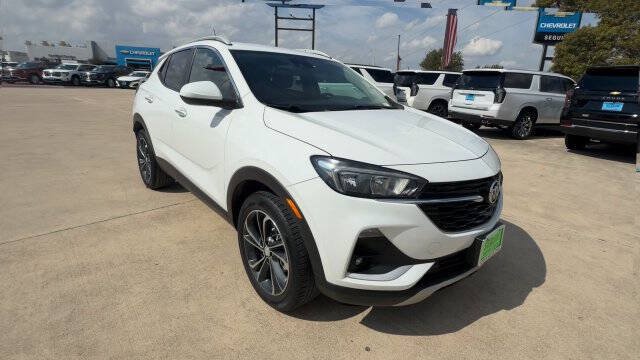 Used 2023 Buick Encore GX Select w/ Safety Package II FWD image 2
