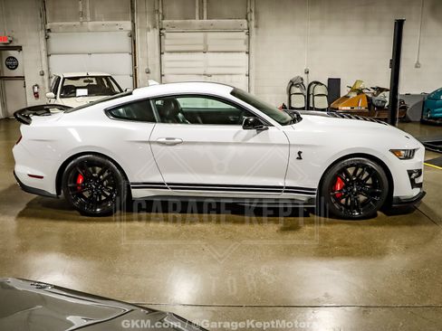 Used 2020 Ford Mustang Shelby GT500 w/ Technology Package RWD image 10