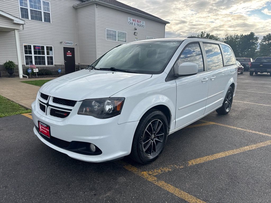 Used 2016 Dodge Grand Caravan R/T FWD image 2