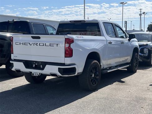 Used 2021 Chevrolet Silverado 1500 Custom w/ Custom Max Trailering Package image 3