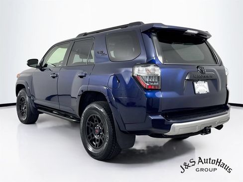 Used 2024 Toyota 4Runner TRD Off-Road Premium w/ Moonroof Package AWD/4WD image 5