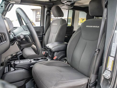 Used 2018 Jeep Wrangler Unlimited Sport AWD/4WD image 15