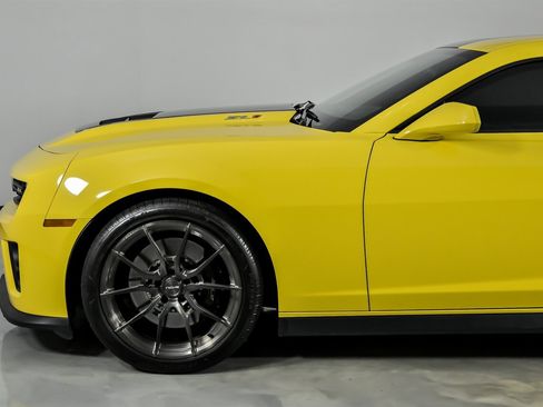 Used 2013 Chevrolet Camaro ZL1 image 7