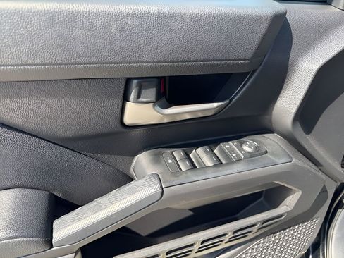 Used 2025 Toyota Tacoma TRD Sport AWD/4WD image 26