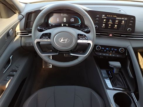New 2026 Hyundai Elantra SEL Sport FWD image 9