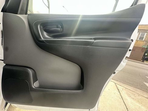 Used 2017 Nissan NV200 SV w/ Back Door Glass Package image 20