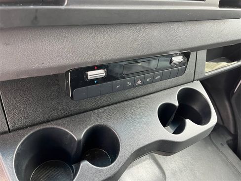 Used 2022 Mercedes-Benz Sprinter 2500 image 13
