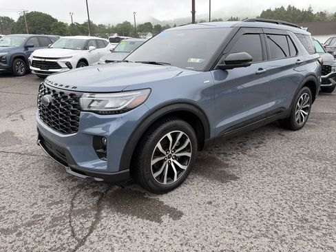Used 2025 Ford Explorer ST-Line AWD/4WD image 8