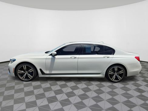 Used 2018 BMW 750i RWD image 5