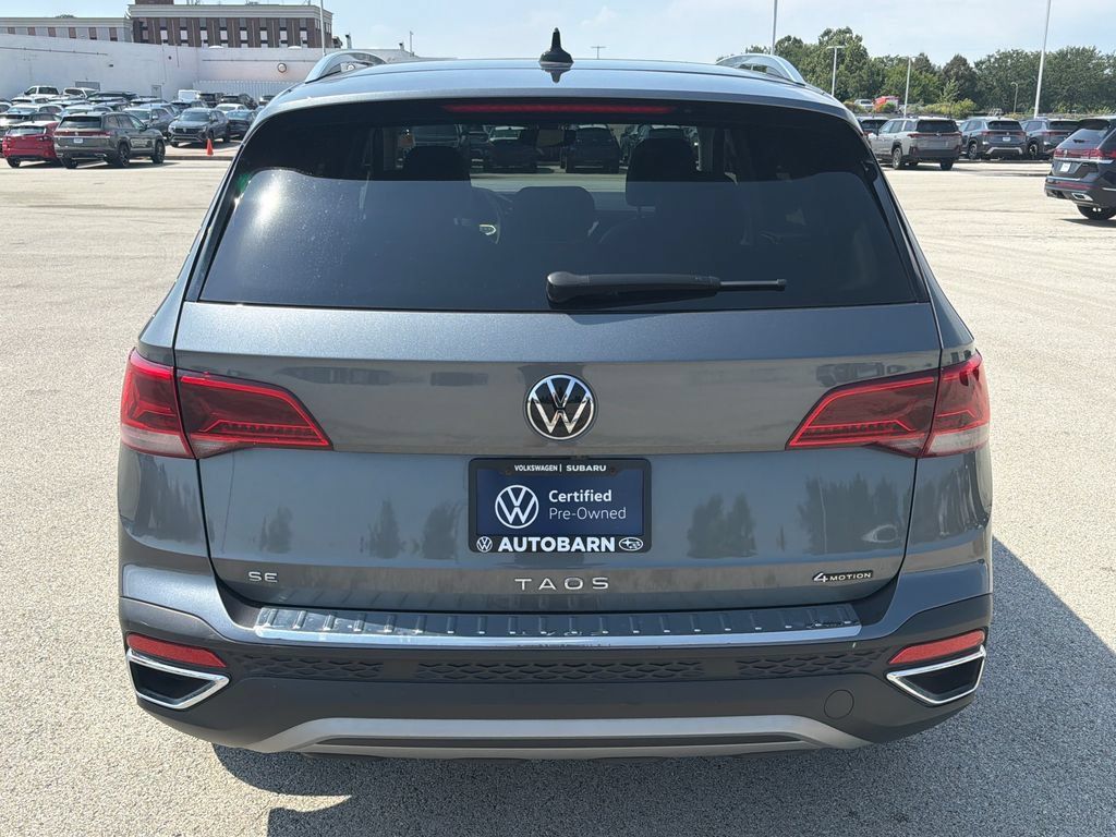 Certified 2023 Volkswagen Taos SE w/ Panoramic Sunroof Package AWD/4WD image 5