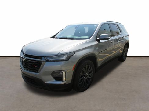 Used 2023 Chevrolet Traverse RS w/ LPO, Floor Liner Package AWD/4WD image 7