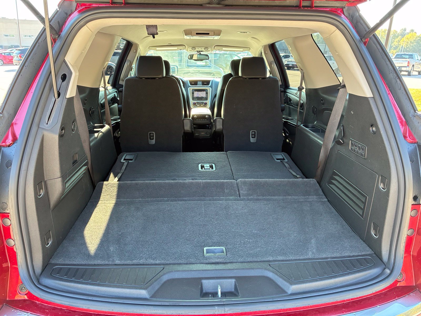 Used 2013 GMC Acadia SLT w/ Technology Package FWD image 17