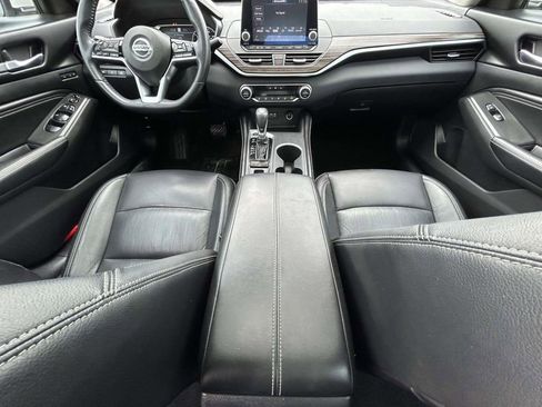 Used 2019 Nissan Altima 2.5 Platinum FWD image 13