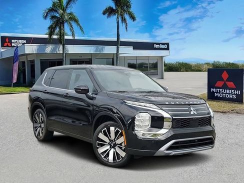New 2026 Mitsubishi Outlander SE FWD image 1