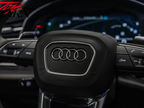 Used 2022 Audi RS Q8 image 31