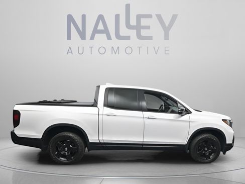Used 2024 Honda Ridgeline Black Edition image 17