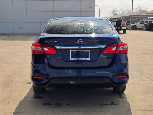 Used 2018 Nissan Sentra S image 4