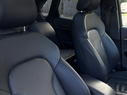 Used 2015 Audi Q3 2.0T Prestige w/ Prestige Package AWD/4WD image 21