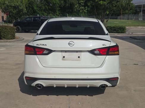 Used 2024 Nissan Altima 2.5 SL FWD image 4