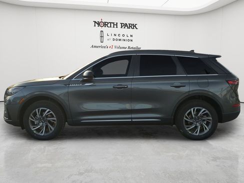 New 2026 Lincoln Corsair Premiere FWD image 6