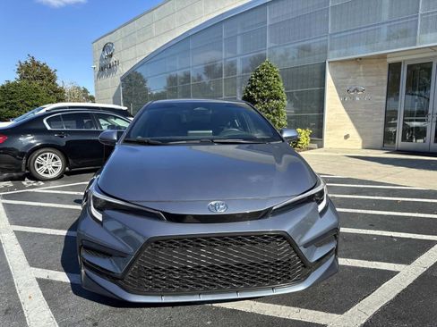 Used 2025 Toyota Corolla SE image 6