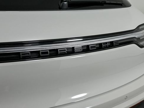 New 2026 Porsche Macan image 36