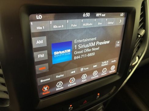 Used 2021 Jeep Cherokee Latitude Lux w/ Comfort/Convenience Group FWD image 32