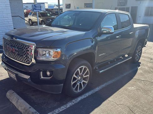 Used 2020 GMC Canyon Denali image 3
